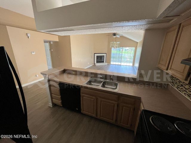 7739 COATBRIDGE Lane N, Jacksonville, FL 32244