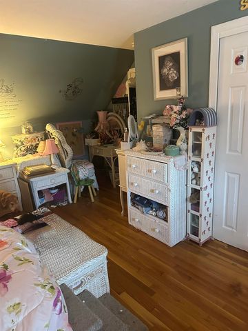 10 Hastings Lane, Nashua, NH 03064