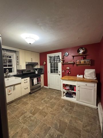 10 Hastings Lane, Nashua, NH 03064