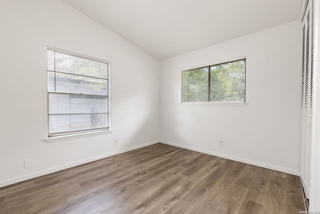 4835 VILLAGE VW, San Antonio, TX 78218
