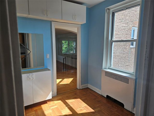 7215 37th Avenue 3H, Jackson Heights, NY 11372
