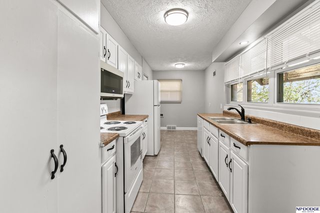 4811 Pratt Street, Omaha, NE 68104