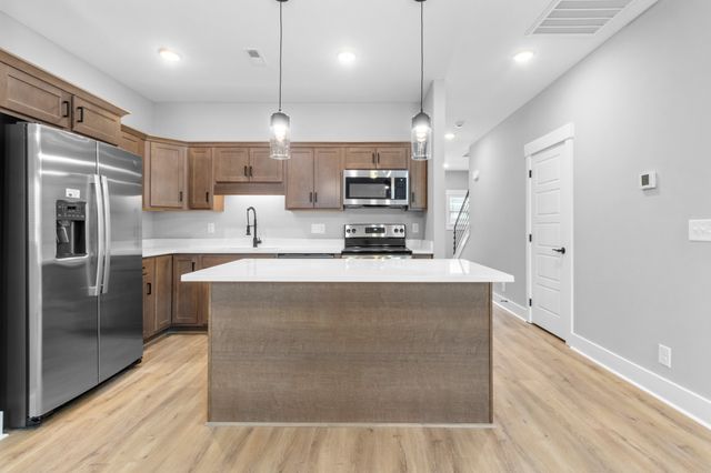 302 Jonathan Wade Circle, Clarksville, TN 37043