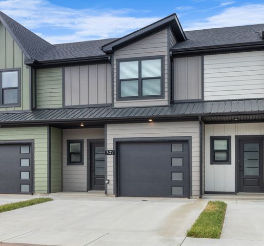 302 Jonathan Wade Circle, Clarksville, TN 37043