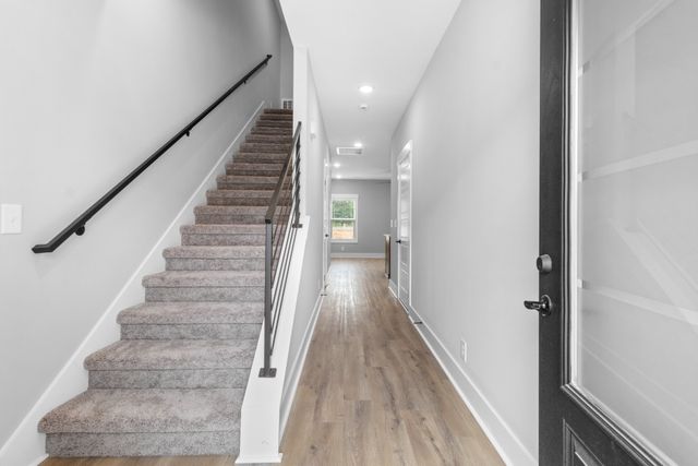 302 Jonathan Wade Circle, Clarksville, TN 37043