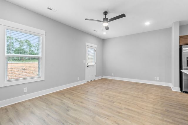 302 Jonathan Wade Circle, Clarksville, TN 37043