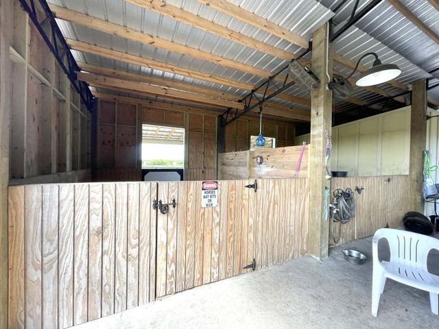 8121 NW 58th Lane, Okeechobee, FL 34972