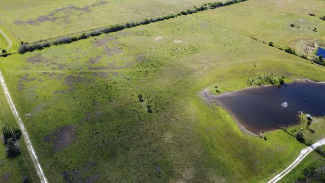 8121 NW 58th Lane, Okeechobee, FL 34972