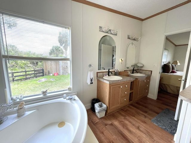 8121 NW 58th Lane, Okeechobee, FL 34972