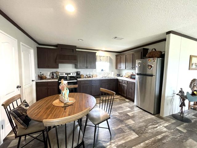 8121 NW 58th Lane, Okeechobee, FL 34972