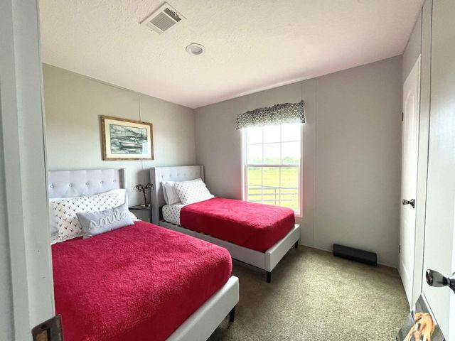 8121 NW 58th Lane, Okeechobee, FL 34972