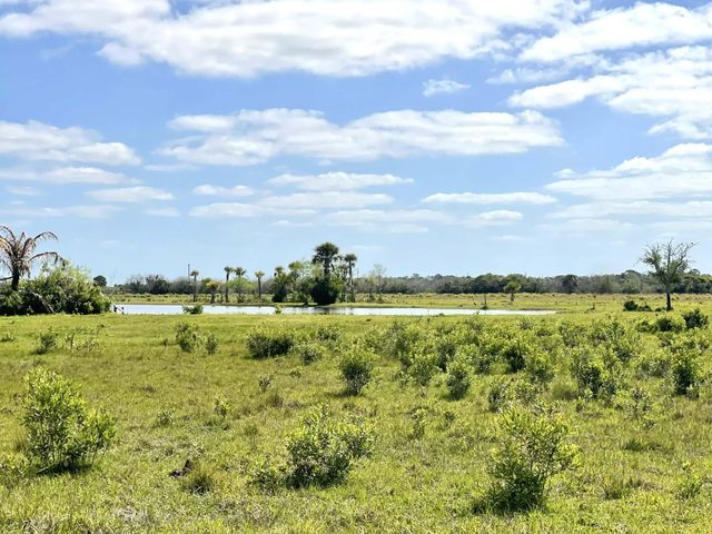 8121 NW 58th Lane, Okeechobee, FL 34972