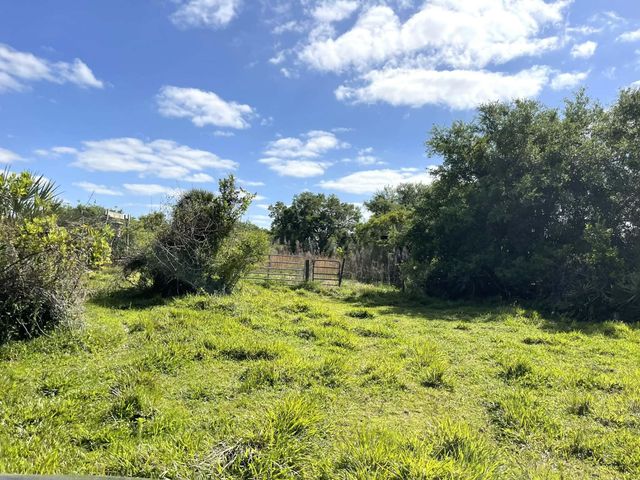 8121 NW 58th Lane, Okeechobee, FL 34972