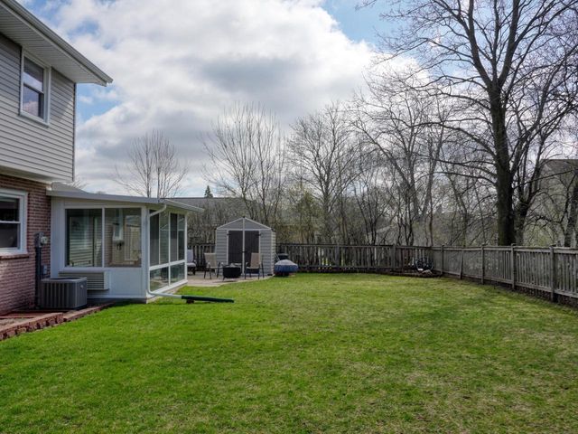 12915 W Wilbur DRIVE, New Berlin, WI 53151