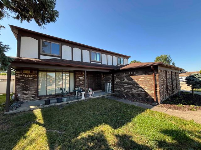 4622 Ardmore Drive, Sterling Heights, MI 48310