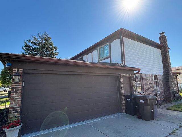 4622 Ardmore Drive, Sterling Heights, MI 48310