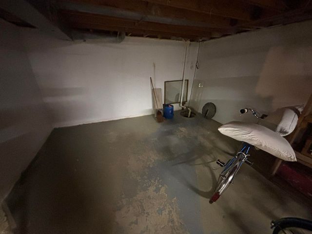 4622 Ardmore Drive, Sterling Heights, MI 48310