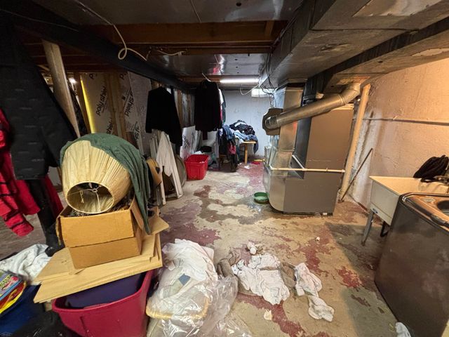 4622 Ardmore Drive, Sterling Heights, MI 48310