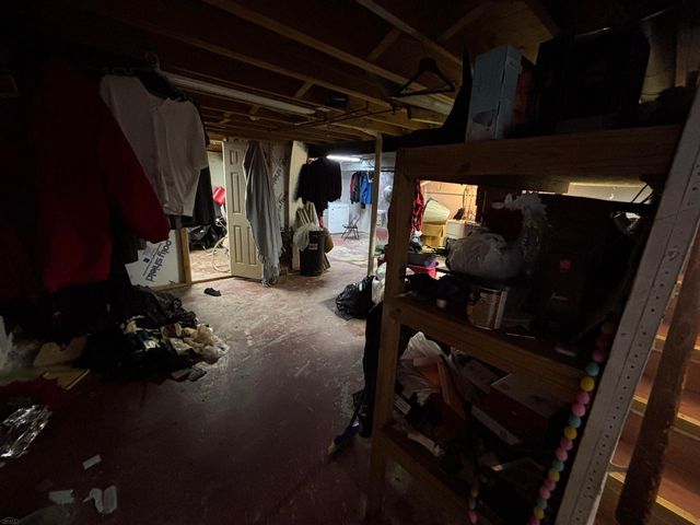 4622 Ardmore Drive, Sterling Heights, MI 48310