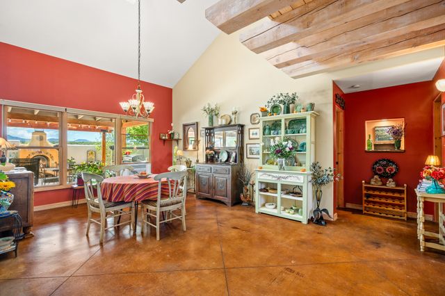 40 Craftsman Road, Santa Fe, NM 87508