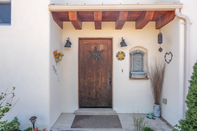 40 Craftsman Road, Santa Fe, NM 87508