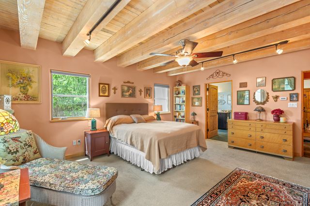 40 Craftsman Road, Santa Fe, NM 87508
