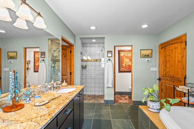 40 Craftsman Road, Santa Fe, NM 87508