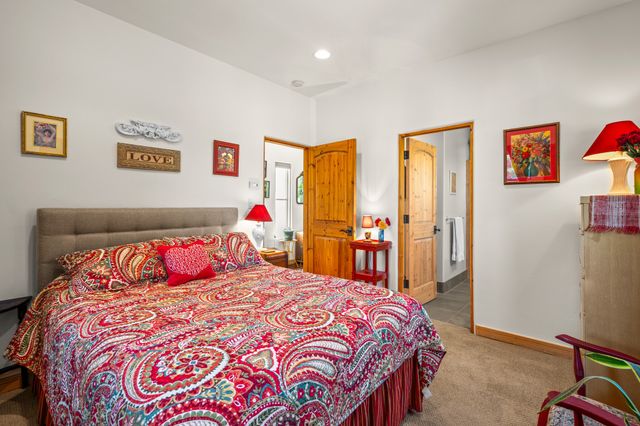 40 Craftsman Road, Santa Fe, NM 87508