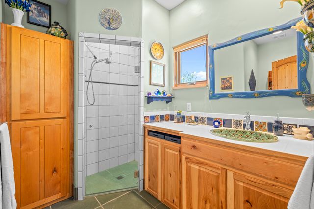 40 Craftsman Road, Santa Fe, NM 87508