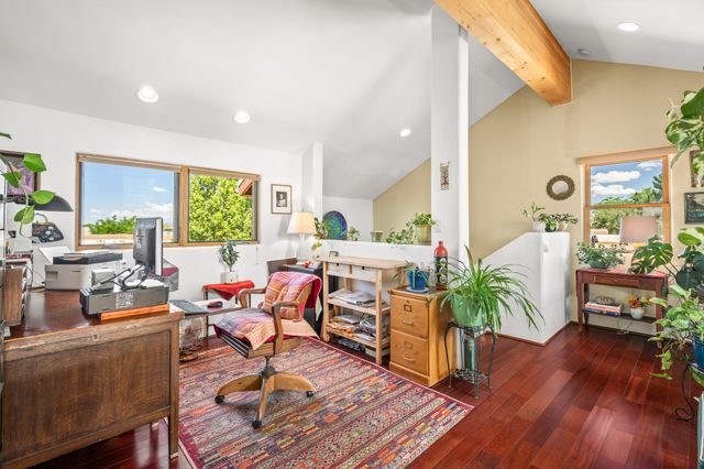 40 Craftsman Road, Santa Fe, NM 87508
