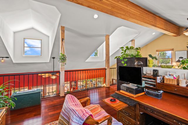40 Craftsman Road, Santa Fe, NM 87508