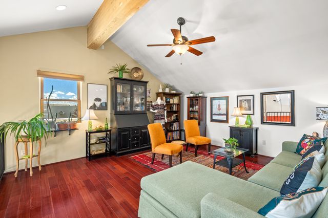 40 Craftsman Road, Santa Fe, NM 87508