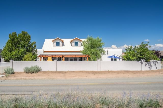 40 Craftsman Road, Santa Fe, NM 87508
