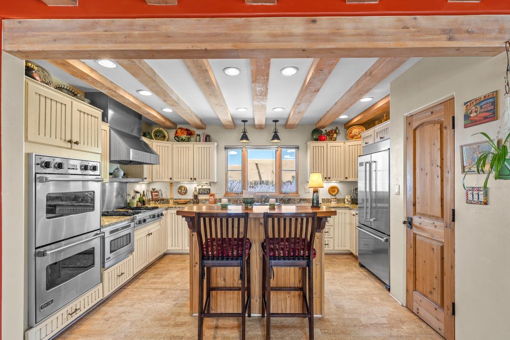 40 Craftsman Road, Santa Fe, NM 87508