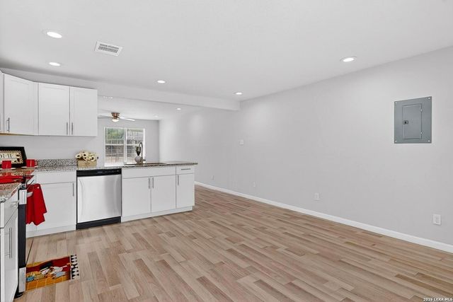 825 Fitch St, San Antonio, TX 78214