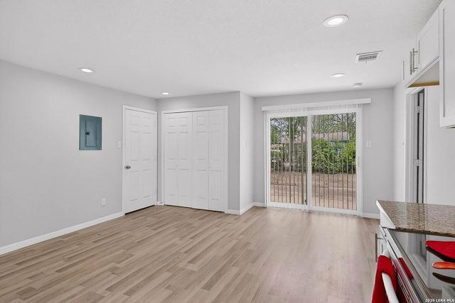 825 Fitch St, San Antonio, TX 78214