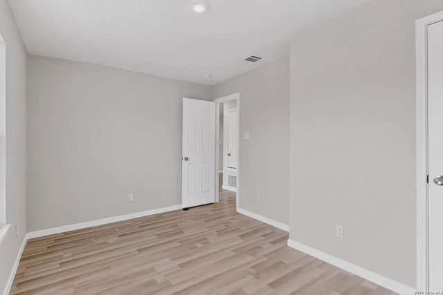 825 Fitch St, San Antonio, TX 78214