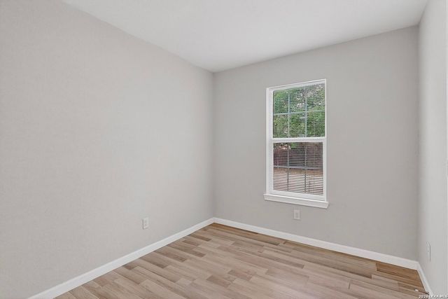 825 Fitch St, San Antonio, TX 78214