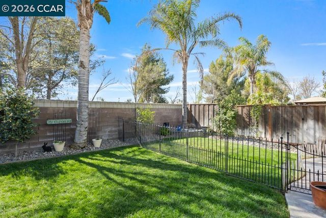 5627 Arcadia Cir, Discovery Bay, CA 94505