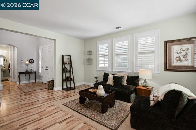 5627 Arcadia Cir, Discovery Bay, CA 94505