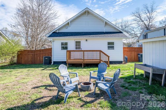 510 Cedar Street, Troutman, NC 28166