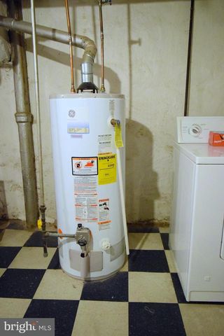 1204 PRATT ST, Philadelphia, PA 19124