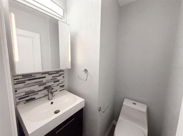 2308 S PARK AVENUE, Sanford, FL 32771