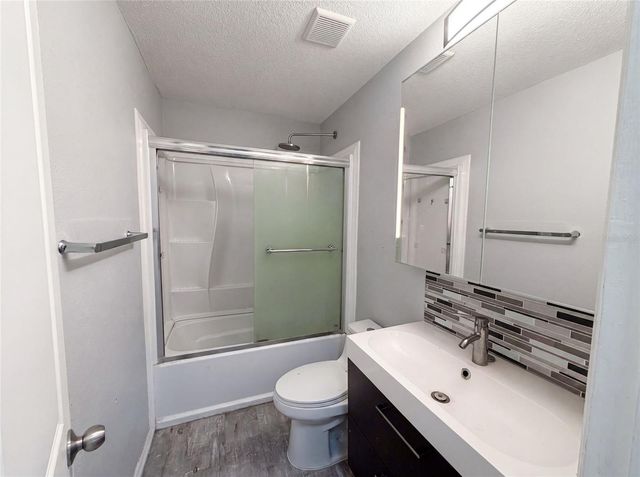 2308 S PARK AVENUE, Sanford, FL 32771