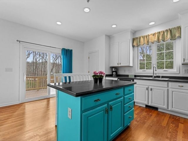 100 Buttercup Ln 100, Grafton, MA 01560