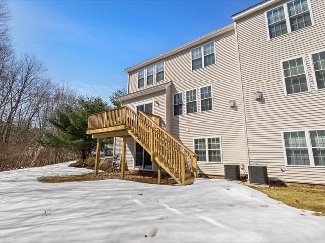 100 Buttercup Ln 100, Grafton, MA 01560