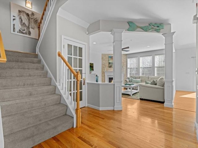 100 Buttercup Ln 100, Grafton, MA 01560