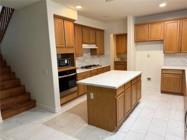 1144 Garland Way, Corona, CA 92879
