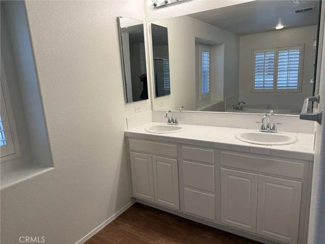 1144 Garland Way, Corona, CA 92879