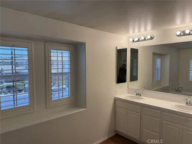 1144 Garland Way, Corona, CA 92879